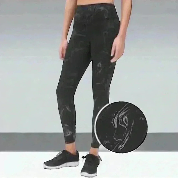 GapFit size small black and silver athletic leggings. #Running #Athletic #Yoga - Picture 1 of 3